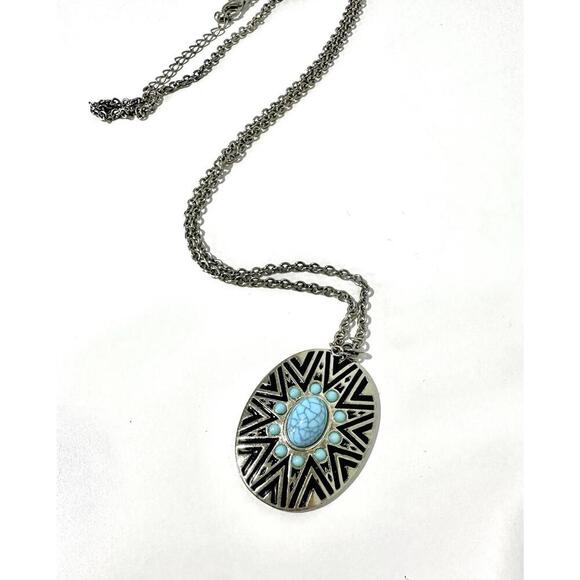 Native American Silver Turquoise Oval Pendant With Silver Chain Long Necklace - Picture 2 of 5